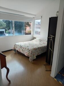 Habitación en hogar geriátrico ubicado en Bogotá, barrio Alhambra, Suba