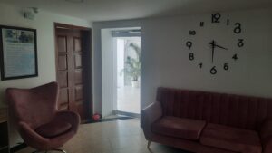 Zonas comunes en hogar geriátrico ubicado en Bogotá, barrio Alhambra, Suba