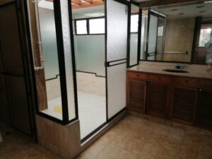 Hogar geriátrico por Villa Magdala en el norte de Bogotá