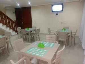 Zonas comunes en hogar geriátrico en Bogotá, Suba, Niza