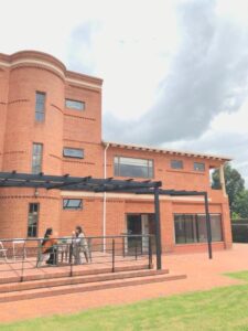 Hogar gerontológico campestre ubicado en Tenjo, afueras de Bogotá