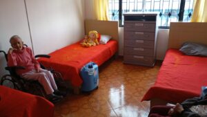 Hogar geriátrico en Puente Aranda, Barrio Jazmin. Sur de Bogotá